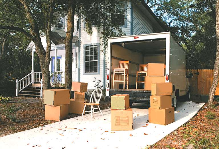Заказ грузового автомобиля для доставки мебели : Домашние вещи, коробки, кульки, беговая дорожка, три разобранных шкафа, из Липецка в Москву